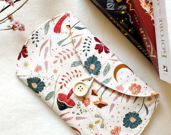 Mushroom Kindle Pouch, Wyściełana osłona Kindle, Etui Kindle Paperwhite, Prezenty książkowe, Akcesoria do książek, Kwiatowa osłona Kindle, Ochraniacz Kindle