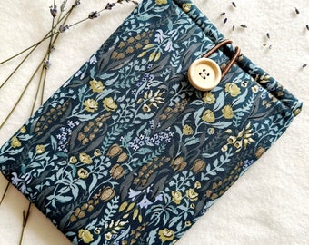 Floral Kindle Sleeve, Kindle Paperwhite Case, Kindle Oasis Cover, Bookish Gifts, Kindle Protector, Kindle Accessories, Padded Kindle Pouch