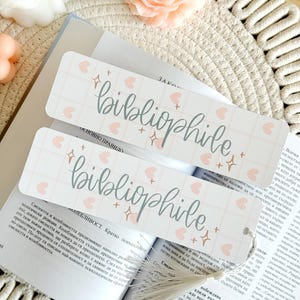 Bibliophile Heart Bookmark with Tassel, Cute Bookmark, Book Accessories, Book Lover Gift, Book Page Holder, Bookish Gifts for Readers