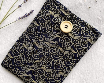 Japanese Kindle Sleeve, Kindle Paperwhite Case, Gold Kindle Cover, Bookish Gifts, Kindle Protector, Book Accessories, Padded Kindle Pouch