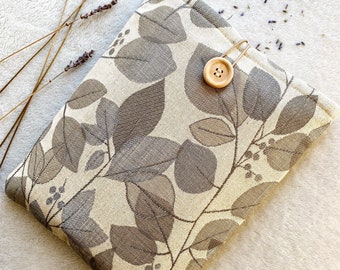 Leaf Book Sleeve, Padded Book Cover, Book Jacket, Fabric Book Pouch, Book and Kindle Accessories, Book Lover Gift, Book Protector, Book Bag