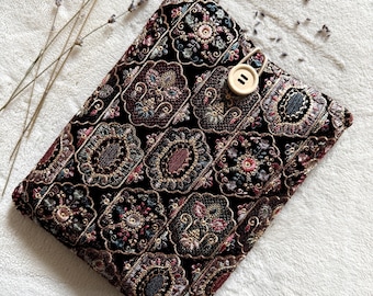 Funda bordada para libros, funda acolchada para libros, monedero floral para libros, accesorios para libros y Kindle, regalos literarios para lectores, bolsa para libros, funda para portátil