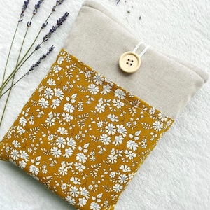 Protège-livre fleurs avec poche, Couverture de livre rembourrée, Veste de livre moutarde, Pochette de livre en tissu, Accessoires de livre, Cadeaux livresques, Protège-livre