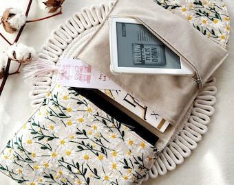 Daisy Double Book Sleeve with Pockets, Embroidery Book Purse, Kindle Case, Padded Bible Cover, Reading Accessories, Bookish Gifts, Book Bag