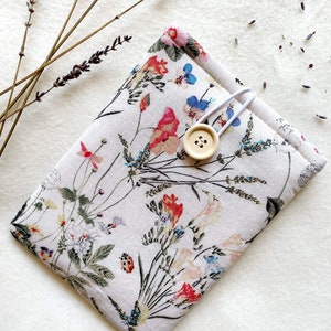 Floral Kindle Sleeve, Kindle Paperwhite and Scribe Case, Padded Kindle Cover, Book & Kindle Accessories, Bookish Gifts for Readers