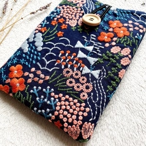 Embroidered Floral Kindle Sleeve, Kindle Paperwhite Case, Kindle Oasis Cover, Book Lover Gift, Book Accessories, Padded Kindle Pouch image 2