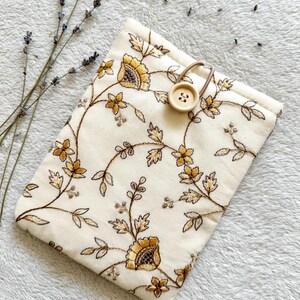 Embroidered Kindle Sleeve, Kindle Paperwhite and Scribe Case, Floral Kindle Cover, Book & Kindle Accessories, Bookish Gifts for Readers