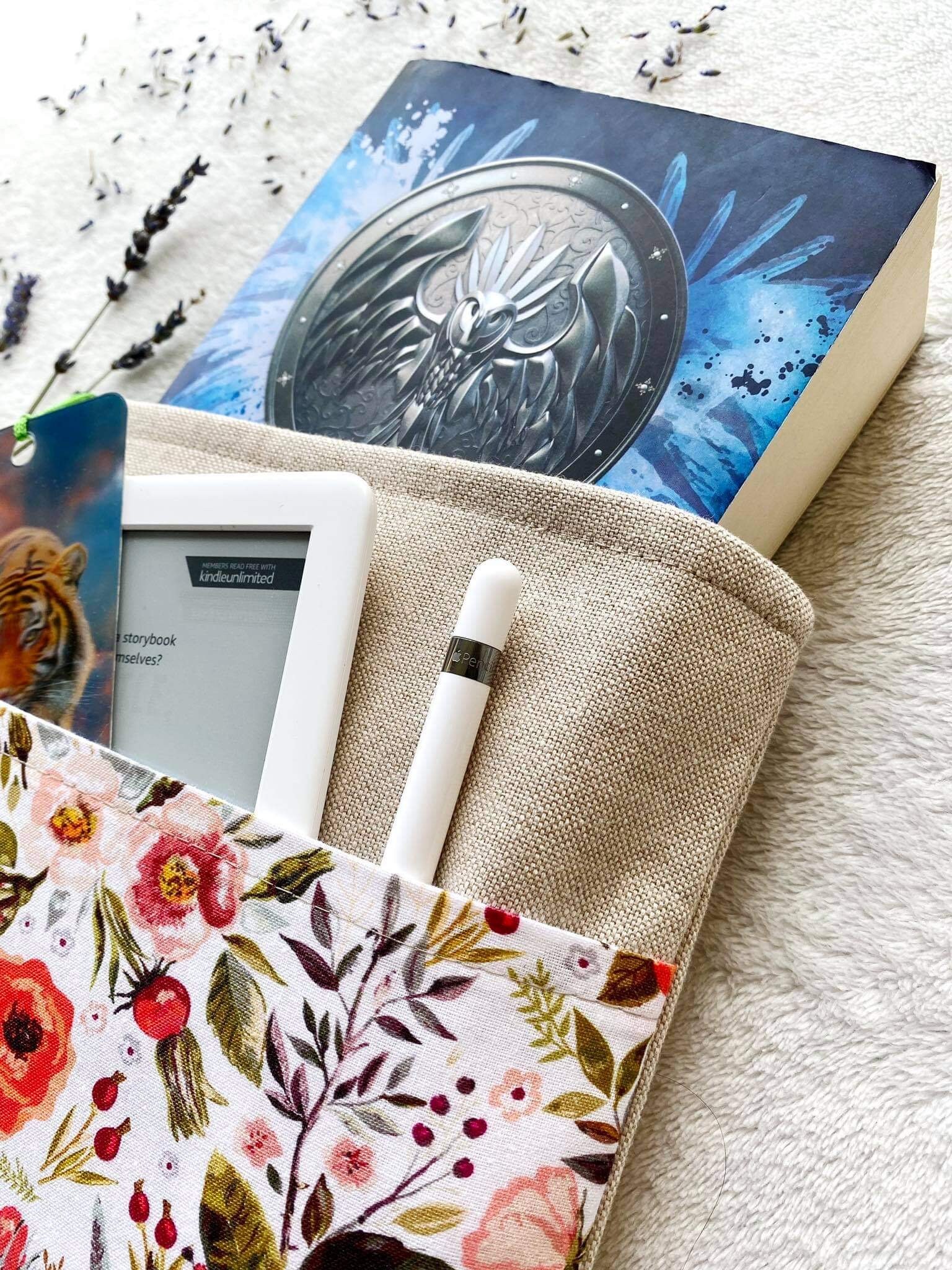 Floral Book Sleeve With Pocket, Padded Book Cover, Book Purse, Linen ...