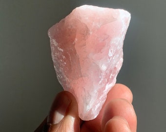 Pièces brutes de quartz rose | Quartz rose brut | Pierre de méditation | Cristaux de guérison | Pierres d'amour | Roches et minéraux | Spécimen minéral brut