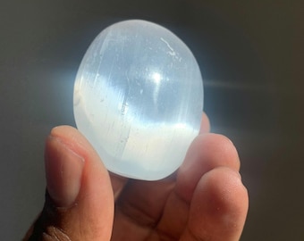 Pedra de cristal de selenita para a palma da mão | Espato acetinado | Rochas e minerais