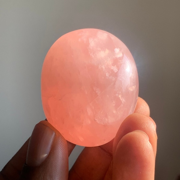 Rose Quartz Crystal Palm Stone with Star Flash| Healing Crystals Stones | Love Stones | Rocks and Minerals | Brazilian Mineral Specimen
