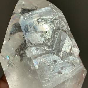 Ponta de Cristal de Quartzo Lemuriano | Torre de Cristal Semente Brasileira