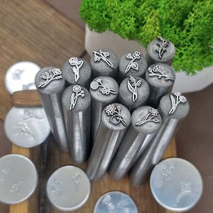 Mes de nacimiento juego de estampillas de diseño de metal de flores Marca personalizada del fabricante de joyas Sello de metal con logotipo personalizado Sello de mano para joyería de bricolaje Sellos de flores de nacimiento