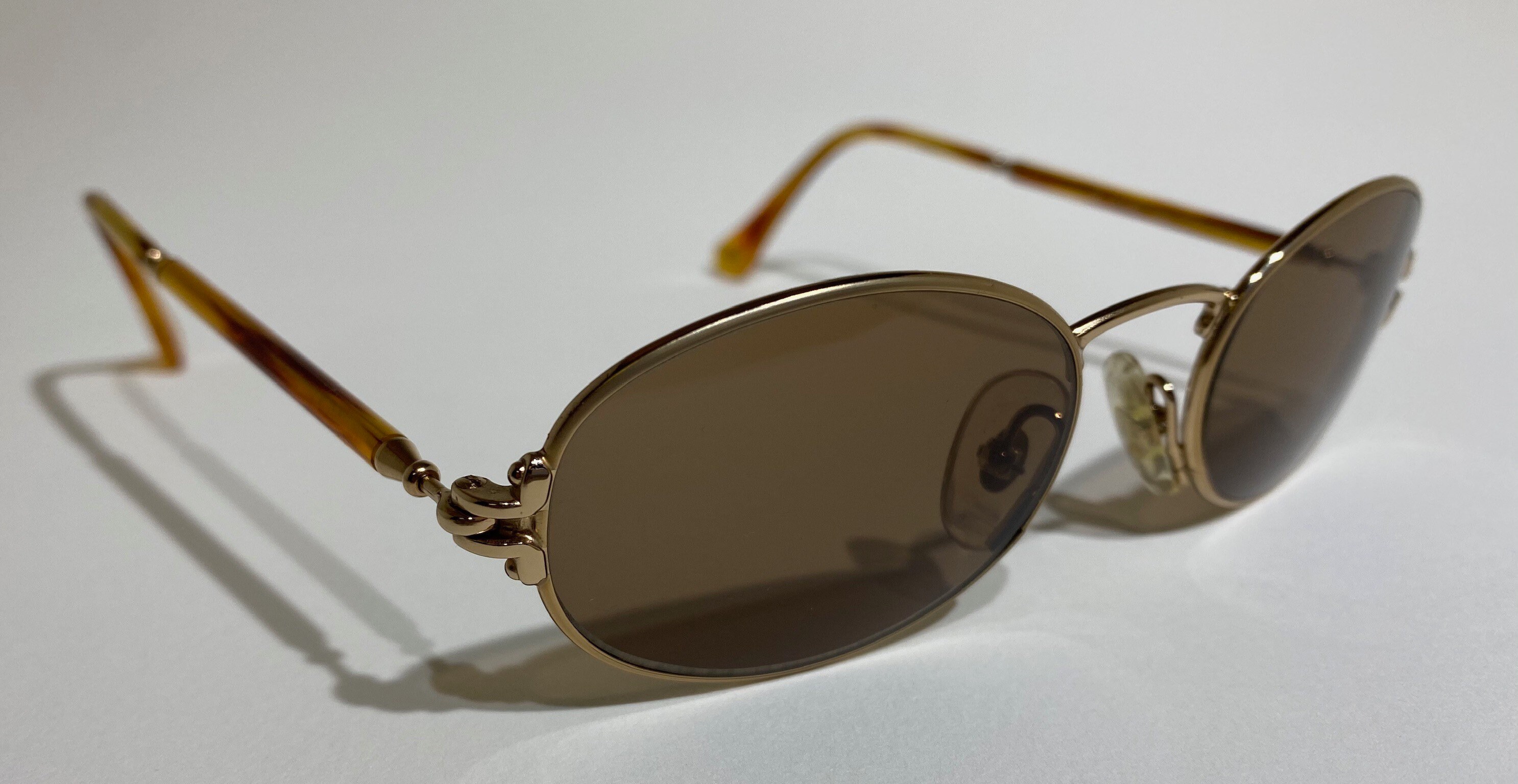 Burberry Vintage B4035 Brown Tortoise Oversized Wrap Sunglasses il_fullxfull.2439521294_1tuk.jpg main image 2