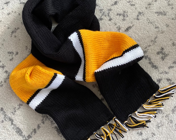 Boston Bruins team colors handmade scarves. Hockey fans accessory. Winter wear. Birthday present.