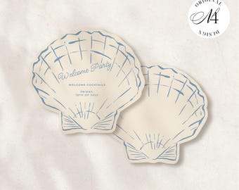 Puede incluir: Dos tarjetas troqueladas con forma de concha en color crema con ilustraciones de líneas azules. La tarjeta superior muestra el texto Welcome Party, WELCOME COCKTAILS, FRIDAY, 16TH OF JULY en azul. Un logotipo circular indica ORIGINAL DESIGN.