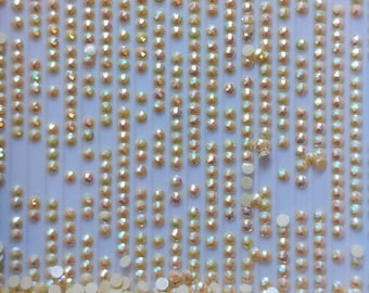 AB-3823 Yellow Ultra Pale Round Diamond Painting Drills