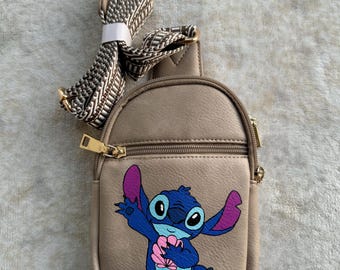 Lilo and Stitch / Disney Bag / Fanny Pack / Crossbody Bag / Disney Gear / Disney Stitch / Painted Bag / Disneyland / Lili and Stitch Bag