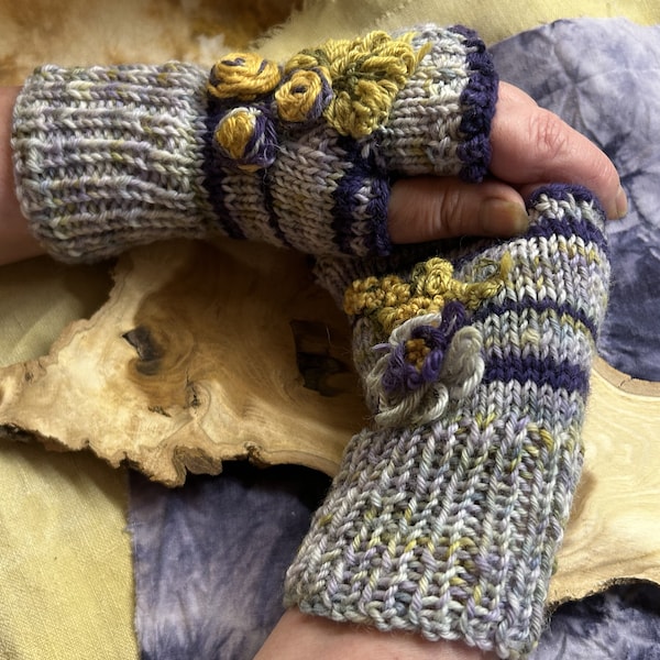 Mitaine en laine, teinture végétale naturelle, multicolore teint et tricoté à la main, pièce UNIQUE, à offrir, pour elle