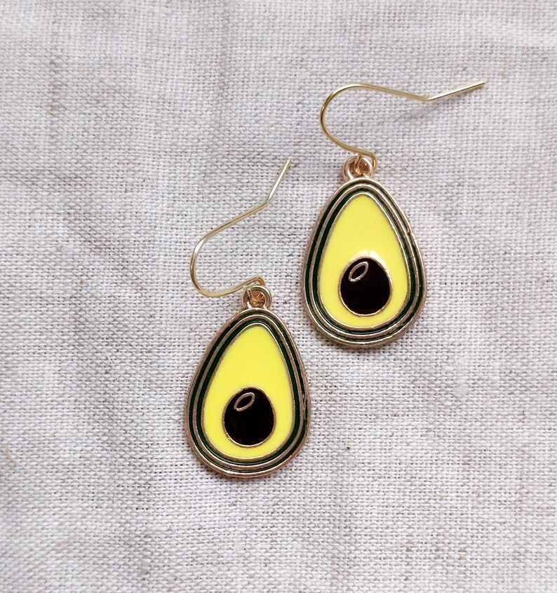 Boucles doreilles davocat, boucles doreilles alimentaires, boucles doreilles végétaliennes, boucles doreilles guacamole, cadeau gourmand, boucle doreille chef, boucle doreille cuisine, kawaii image 2