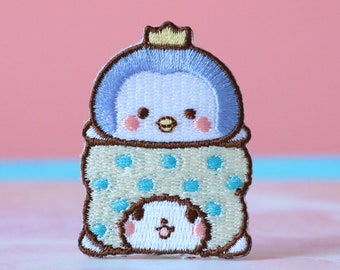 Emperor Penguin & Baby Embroidered Iron-On Patch