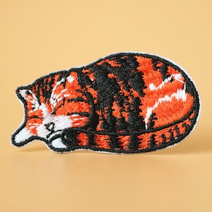 Sleepy kitty embroidered patch, Lazy kitten patch, iron on patch,embroidered,edge burn out,Applique