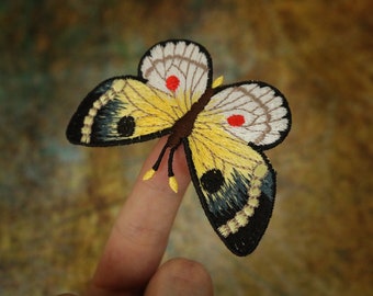 Flying Butterfly Embroidered Sew-On Patch: Edge Burn Out Applique