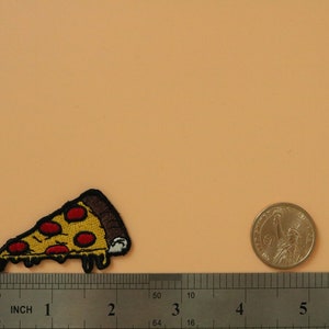 Pepperoni pizza slice embroidered patch, iron on patch,embroidered,edge burn out,Applique image 3