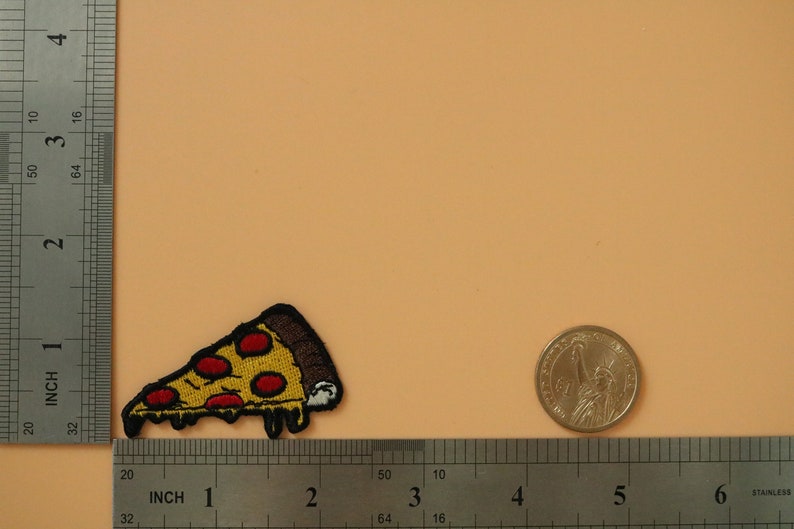 Pepperoni pizza slice embroidered patch, iron on patch,embroidered,edge burn out,Applique image 3