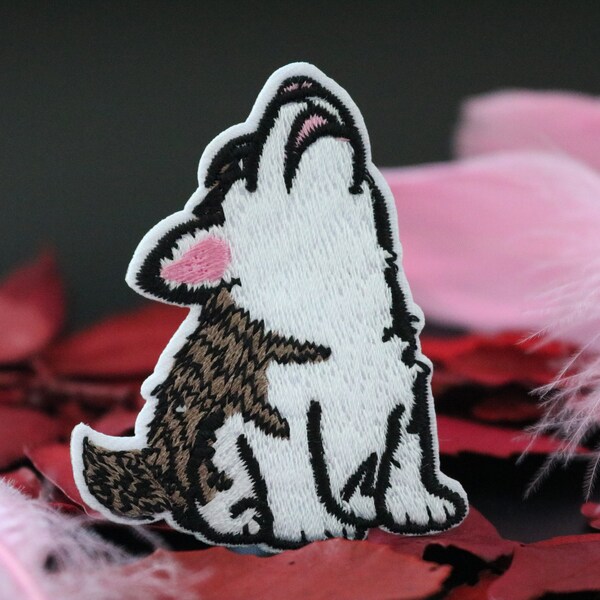 Husky embroidered patch,Dog patch,iron on patch,embroidered,edge burn out,Applique