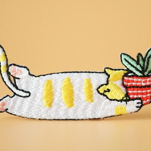 Naughty kitty embroidered patch,kitty patch, Cactus and CAT,iron on patch,embroidered,edge burn out,Applique