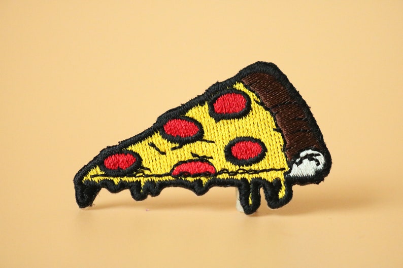 Pepperoni pizza slice embroidered patch, iron on patch,embroidered,edge burn out,Applique image 1