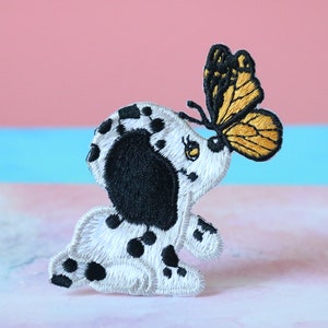 kleiner Hund und Schmetterling Aufnäher,Hund und Schmetterling Patch,Welpe,bügelbild, gestickt, süsser, DIY, DIY, Bügelbild für Maske