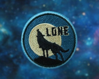 Geborduurde opstrijkpatch Lonely Wolf: Howling Wolf-appliqué