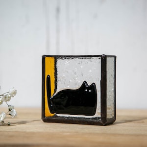 Black Cat Memorial Stained Glass Vase – Handmade Pet Loss Gift, Tiffany Fused Glass Cat Decor