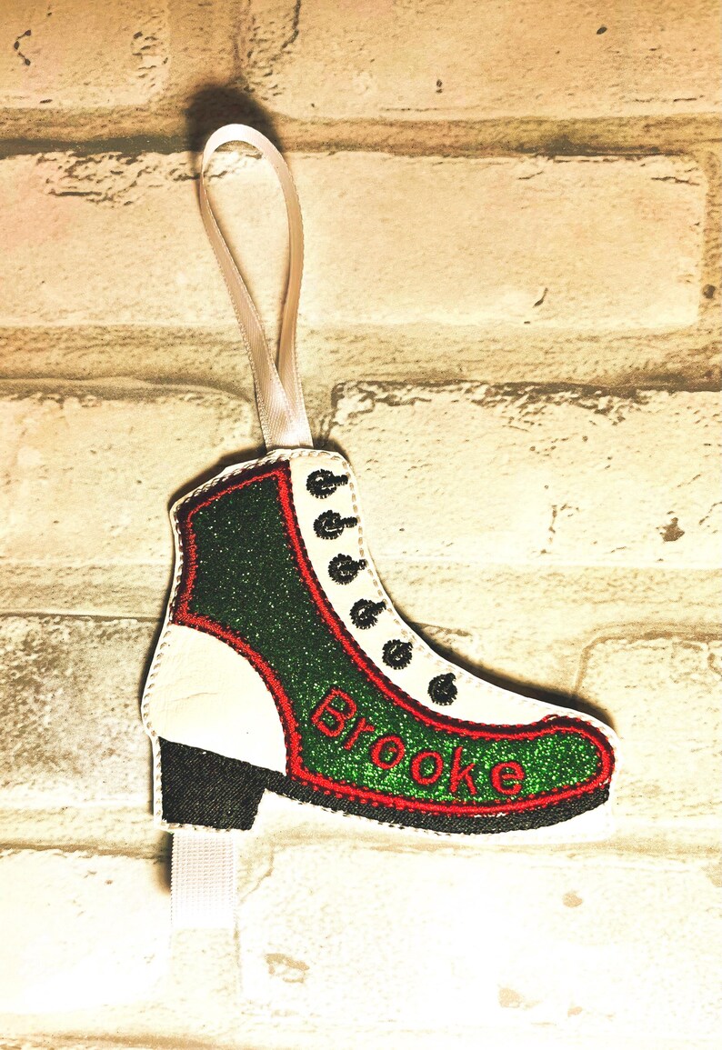 Eiskunstlaufverzierung, fügen Sie Ihre Club-Initialen hinzu, Candycane-Halter, Eiskunstlaufverzierung, Trainergeschenk, Eiskunstlauf-Teamgeschenke, Skateverzierung Bild 6
