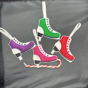 Eiskunstlaufverzierung, fügen Sie Ihre Club-Initialen hinzu, Candycane-Halter, Eiskunstlaufverzierung, Trainergeschenk, Eiskunstlauf-Teamgeschenke, Skateverzierung Bild 12