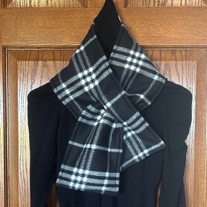 Keyhole Fleece Scarf | Black & White Plaid Pull through Scarf | Reversible For Women and Men
