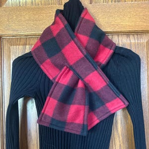 Keyhole Fleece Scarf | Black & Red Buffalo Plaid Pull through Scarf | Reversible For Women and Men