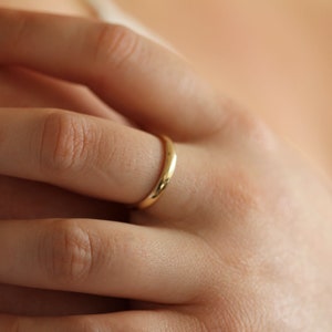 Anillo de apilamiento de oro 3 mm | Etsy