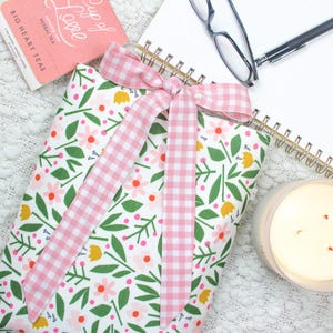 Bow Padded Book Sleeve iPad Sleeve, Floral Book Sleeve with Bow, Kindle Girly Bookish Gift, Book Protector, Gift for Bookworms Book Lovers