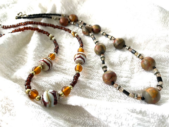 WONDERFUL VIVA BEADS MULTI COLOR CLAY BEADS & SILVER TONED METAL STRAND  NECKLACE