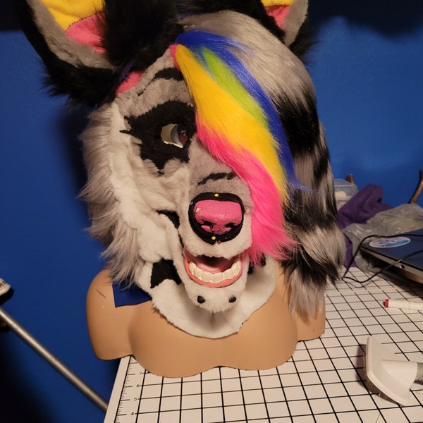 Custom simple fursuit head commissions! Message me for a quote first