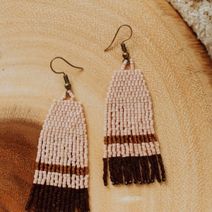 Ayla / Nature Inspired Seed Beaded Earrings / Native seed bead earrings / Bohemian dangle earrings / Gift for her / Made in Oregon Lillac/Brown