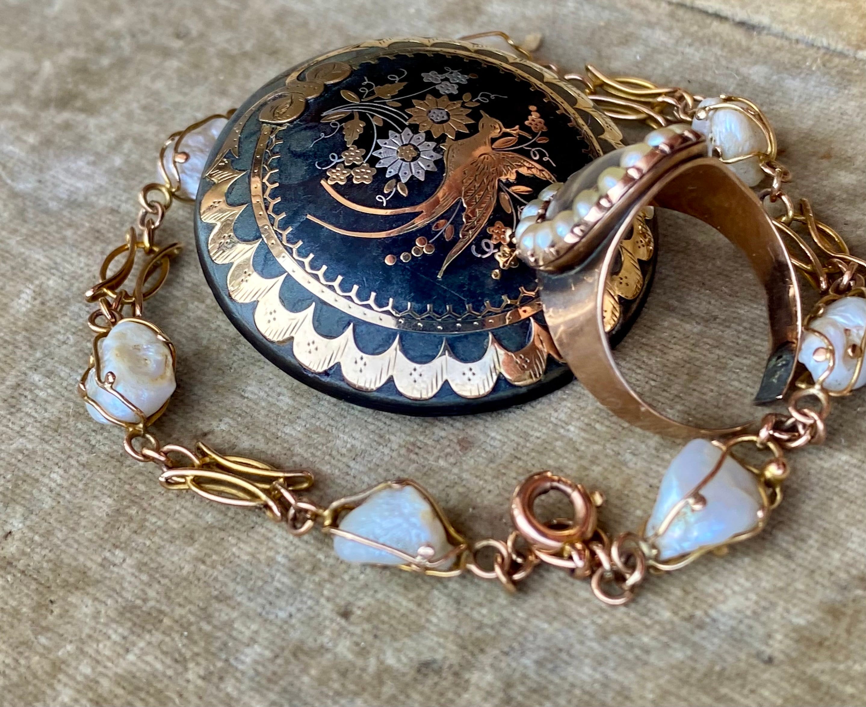 ■VINTAGE HOLLYWOOD■ Baroque Pearl Matte Bracelet VH239OBR0 Baroque Pearl Bracelets – Huge Tomato