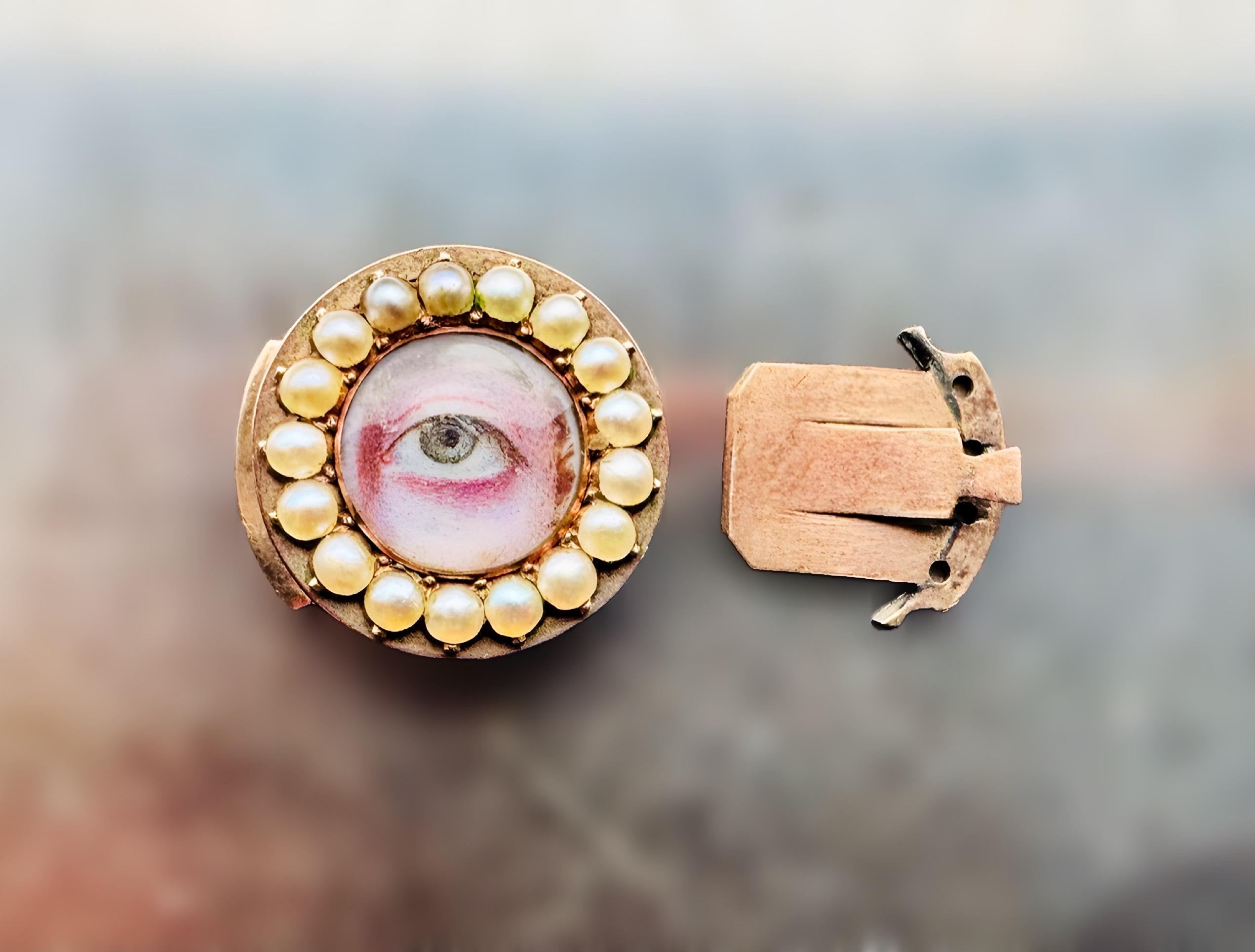 Antique Victorian 9ct Gold Four-Strand Clasp with Hand-Painted “Lover’s Eye” in Glazed Compartment & Natural Pearl Halo