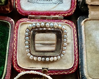 Charming antique Georgian natural pearl lace brooch with glazed locket compartment