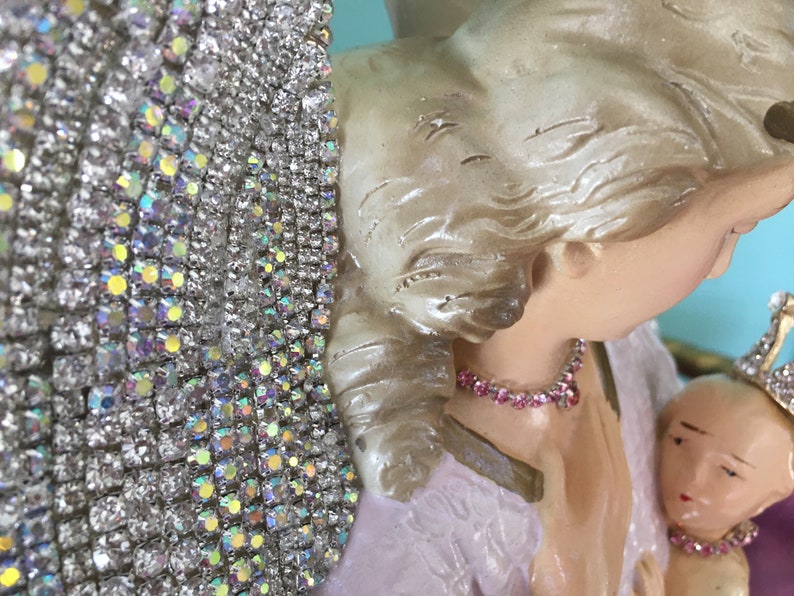 Vintage CHALKWARE ANGEL With Child/ Plaster/ PINK/ image 5