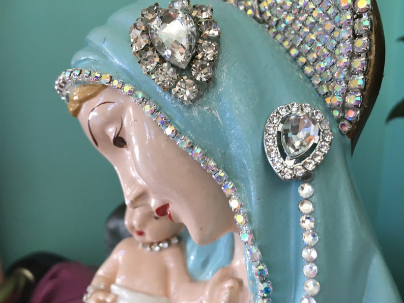 Virgin Mary/  Baby JESUS/MADONNA/VINTAGE Chalkware/Plaster/ image 2