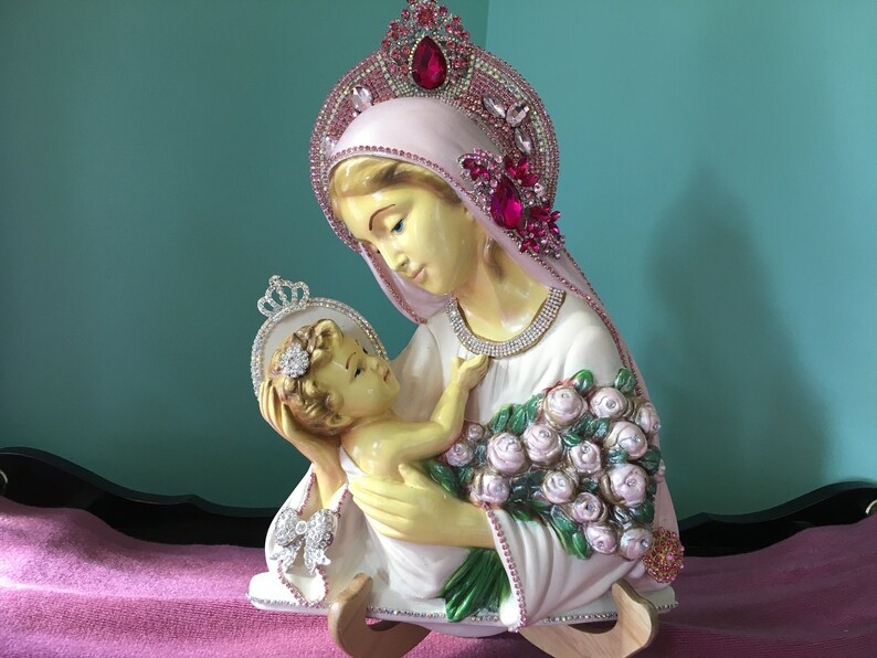 PINK  Chalkware/Plaster/ VINTAGE Plaque/ MADONNA & Baby Jesus image 0